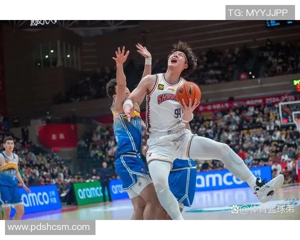 南京篮球队拼搏历程回顾全国锦标赛特别报道展现团队精神与奋斗故事