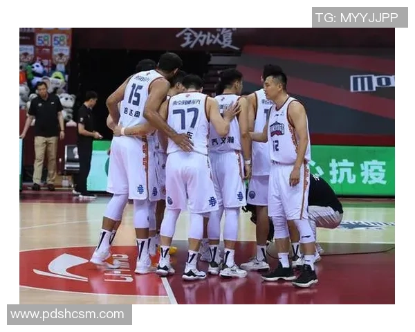 南京篮球队耐力对比深度解析揭示球队竞争力与训练成效